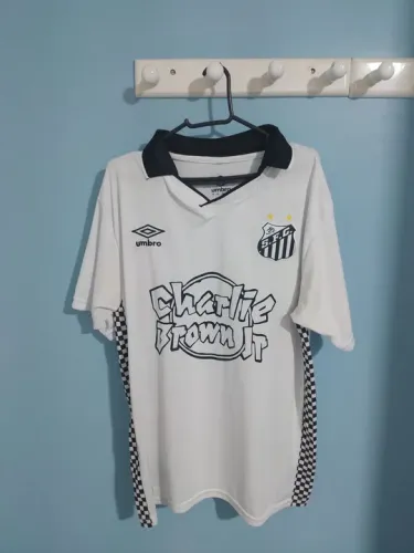 Camiseta santos chalie brown jr cbjr