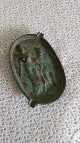 Cinzeiro Bronze - Desenho Fantasia no Fundo - Antiguidade