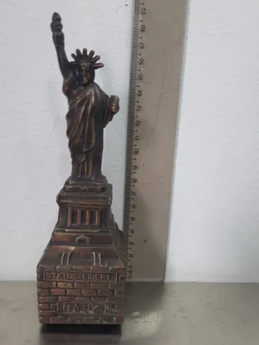 Porta Moedas de Metal Estátua da Liberdade Vintage 