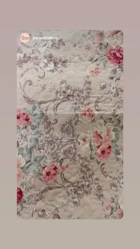 Porta travesseiro de matelassê de cetim 600 fios 