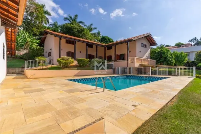 Casa à venda no Condomínio Vista Alegre  Sede em Vinhedo - SP