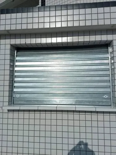 Serralheria porta de aço e automatização de portões
