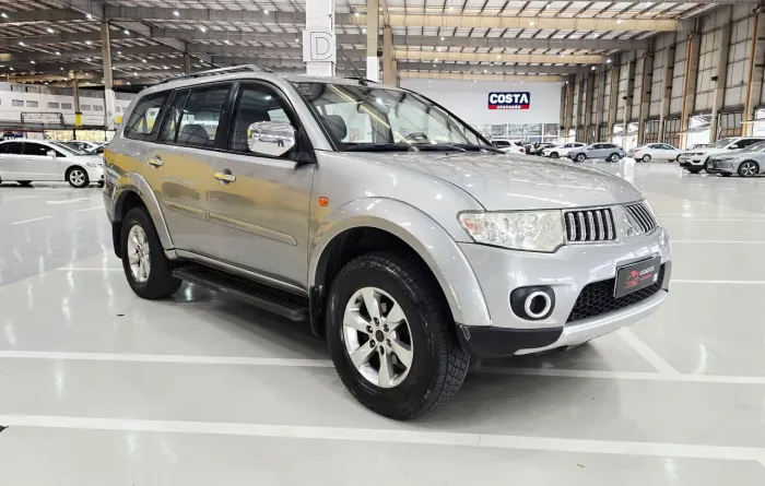 Mitsubishi Pajero Dakar HPE 3.2 4X4 T.I Dies 5P AUT 2013