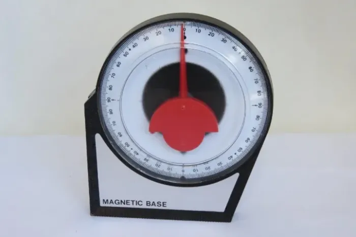 FERRAMENTA `MAGNETIC BASE` MEDIDOR DE ÂNGULO com inclinação de 0 a 90 graus base magnética