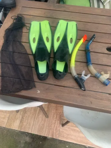 Kit de Snorkel com Nadadeiras e Rede - Perfeito para Mergulho!