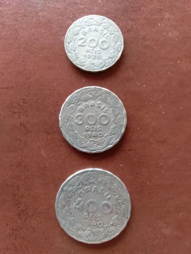 Lote de moedas de "RÉIS" série Getúlio Vargas