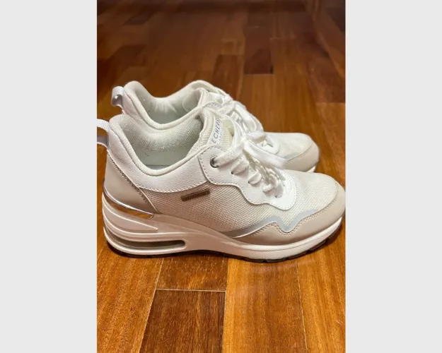 Tênis plataforma Skechers