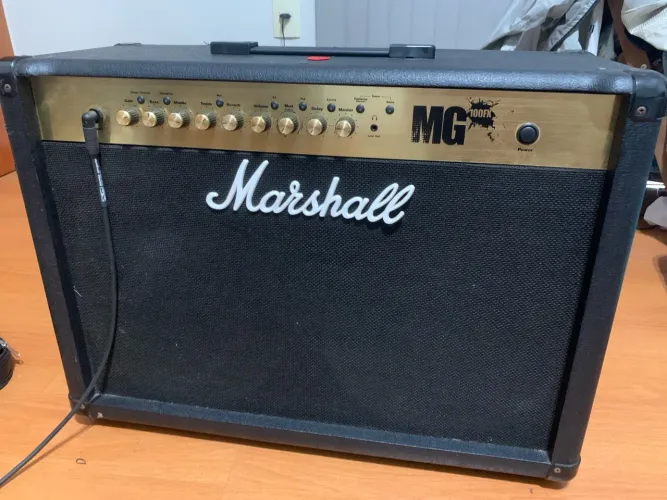 Amplificador Marshall MG100FX