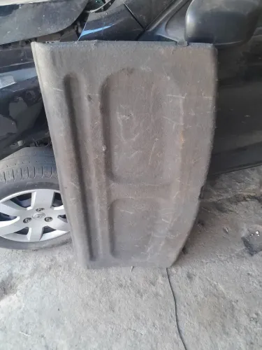Tampa traseira do corsa