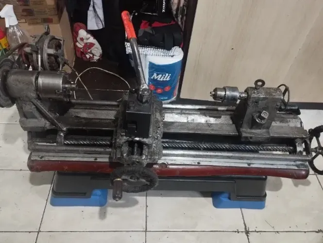 Mini torno Mecânico Caseiro para terminar