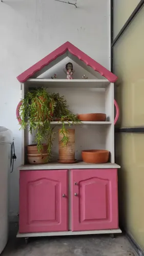 Estante madeira casinha