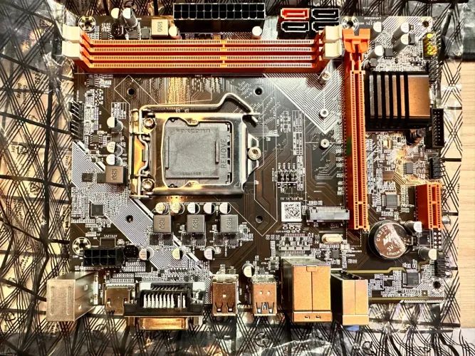 Placa Mãe B75 LGA1155 NVME DDR3 i3 i5 i7