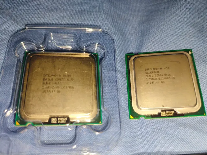 Core 2 Quad Q9300 + 2GB DDR2