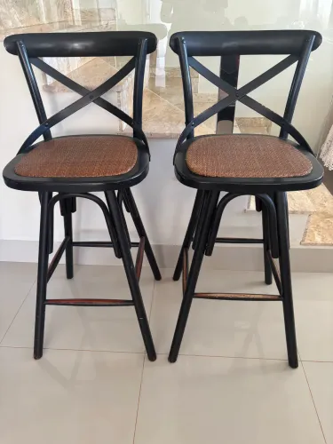 Banquetas madeira preta 