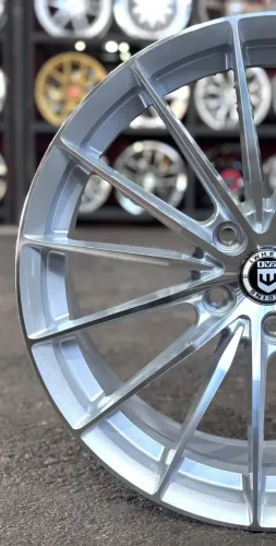 Rodas aro 18 tala 8 Furação 5x112
