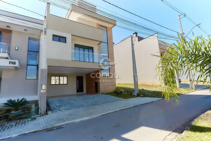 Triplex em Condomínio Fechado | Rooftop c/ Jacuzzi | 3 Quartos | 4 Vagas
