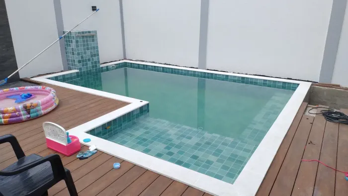 Construímos sua piscina com garantia de qualidade