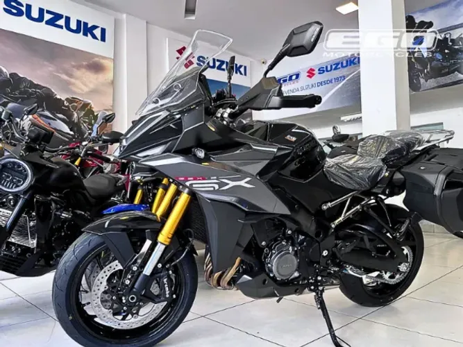 Suzuki GSX-S1000 GX Lançamento