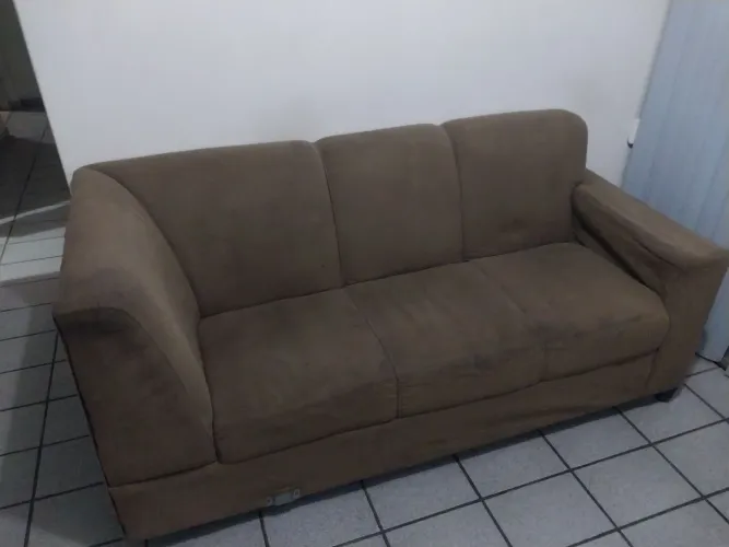 sofá usado 3 lugares em bom estado 