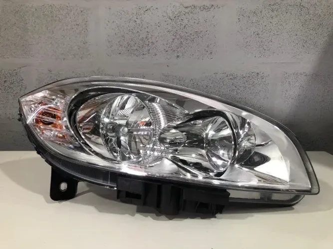 Farol Direito Fiat Linea Original BG4048