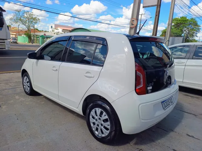 Volkswagen Up! Move 1.0 Total Flex 12V 5P 2015