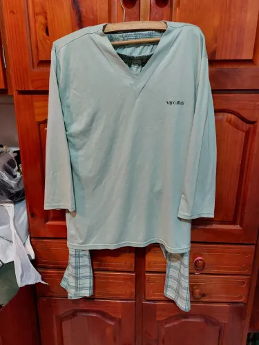 Conjunto de Pijama Verde Confortável