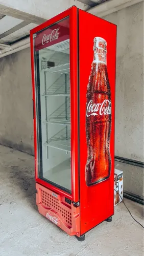 Locação Aluguel de Geladeira Coca-Cola Cervejeira e freezer tripla ação