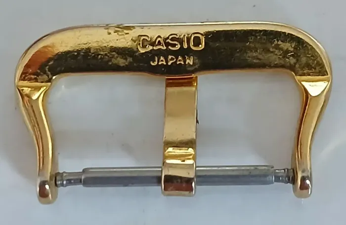 Fivela do relógio Casio G-Shock dourada