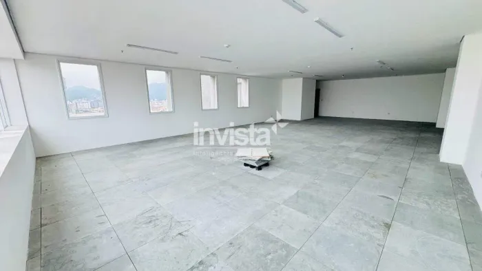 Sala Comercial para Alugar em Gonzaga, Santos 138 m², 3 Vagas, Piso Elevado
