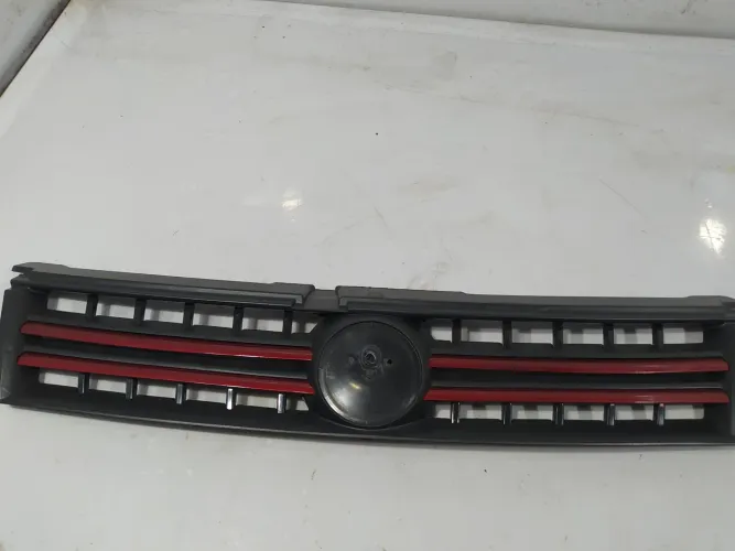 Grade Do Radiador Fiat Stilo 2007/2011 Friso Vermelho