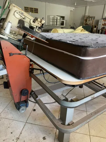 Vendo Máquina De Fechar Colchões