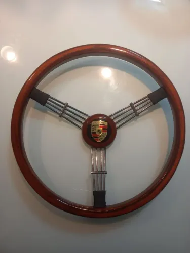 VOLANTE BANJO DE MADEIRA PRO FUSCA BRASÍLIA VARIANT TL ZÉ DO CAIXÃO 