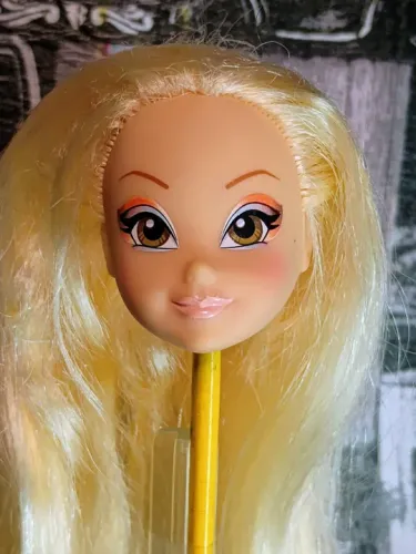 WINKS -Barbie - Só a Cabeça da Boneca Winks Bem Novonhe e Higienizada - Antiga