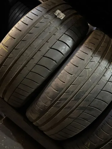 Pneu 235/50/18 Dunlop Hunflat de 80 % vida útil