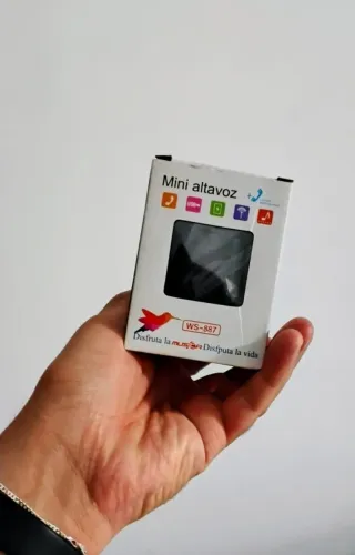 Caixa de som pequena e potente bluetooth pendrive fm p2