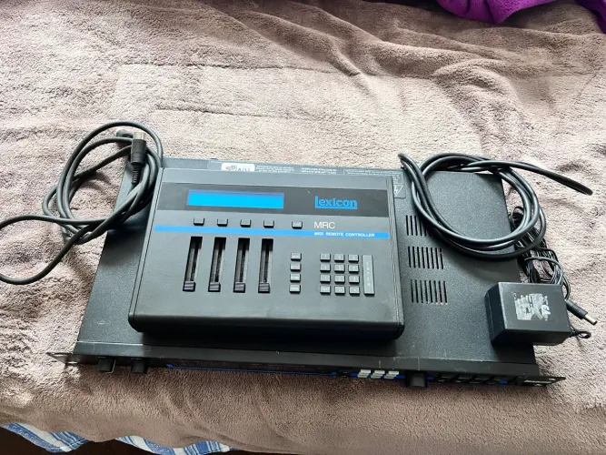 Lexicon MPX 1 (Multi FX) + Controlador MRC