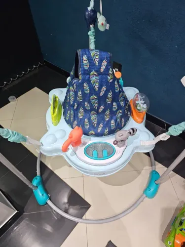 Jump para Bebê com Brinquedos Infanti