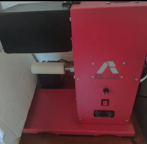 Máquina de estampar copos Rimag