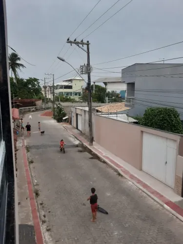 Mobiliado de 1 quarto, 100mts da Praia de Perocao, 1300,00 + caução.Edson ( 27  *