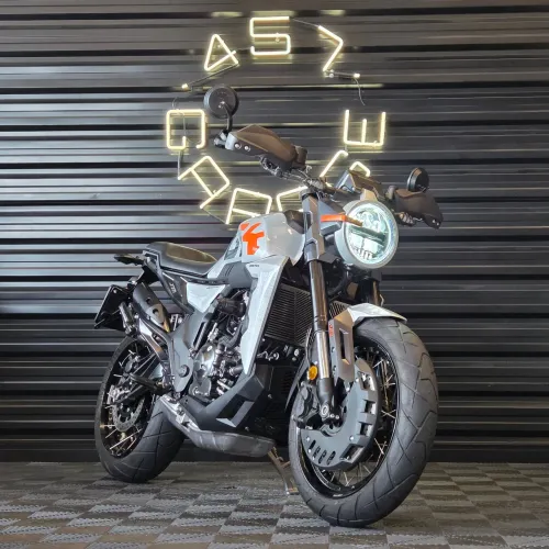 GK 350 PRATA 2025/2026