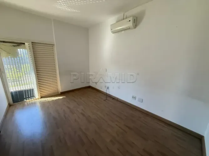Salão comercial com 90m², bairro Jardim São Luiz, Zona Sul de Ribeirão Preto/SP.