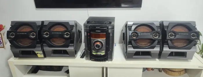 Equipamento de som Sony GENEZI