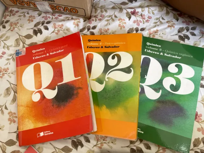 Livros Escolares - Química Geral Vol. 1 (Saraiva)