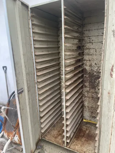 Armário pra Pães ( estufa )