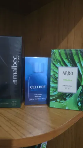 Perfumes e kits em promoção