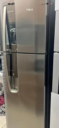 GELADEIRA ELECTROLUX 380L FROST FREE SEMI-NOVA C/ ÁGUA NA PORTA - ENTREGO
