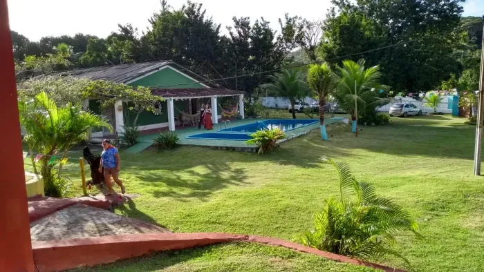 Vende-se granja próximo ao clube de campo pica pau amarelo