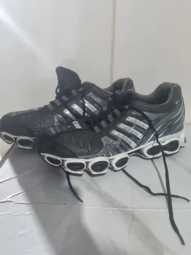 Tenis barato adidas