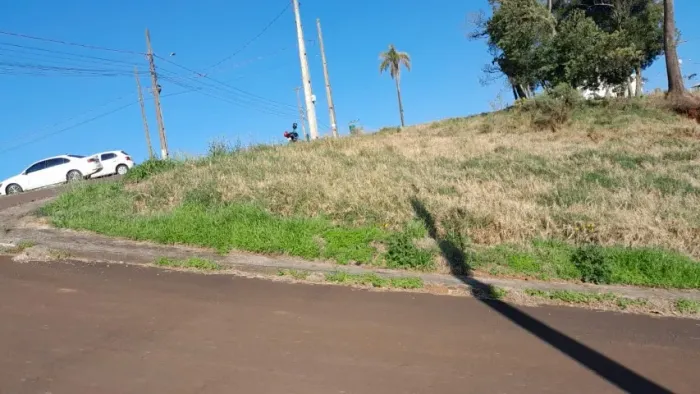 Terreno de esquina no Mirante do Trevo - 300 m² em Cordilheira Alta/SC