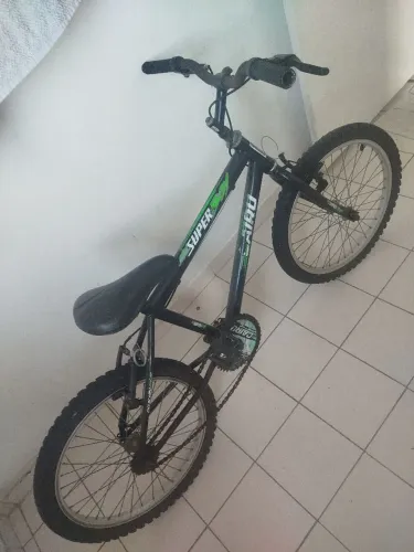 Bicicleta para criança usada